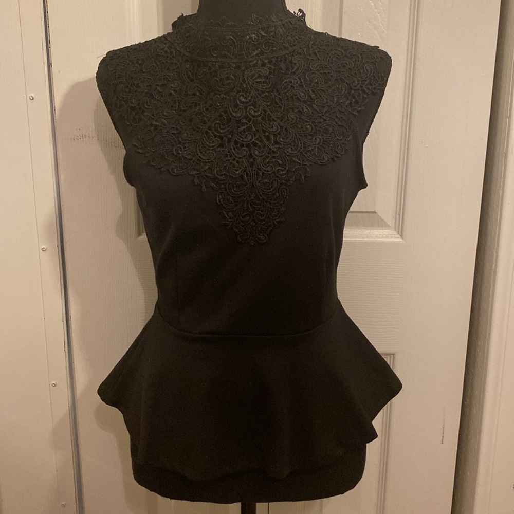Women’s | blouse| lace | black | small